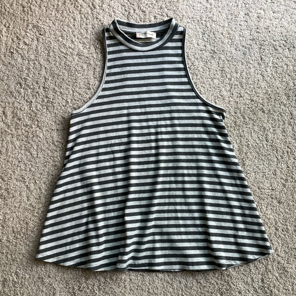 Altar’d State Gray Stripes Mock-Neck Ribbed Racerback Sleeveless Top Size Small - Picture 4 of 10